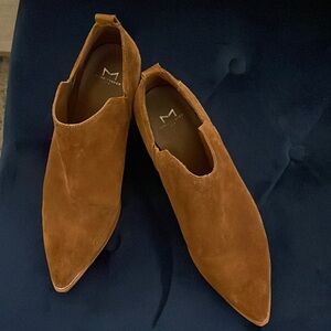 EUC Marc Fisher Cognac Suede Ankle Boots